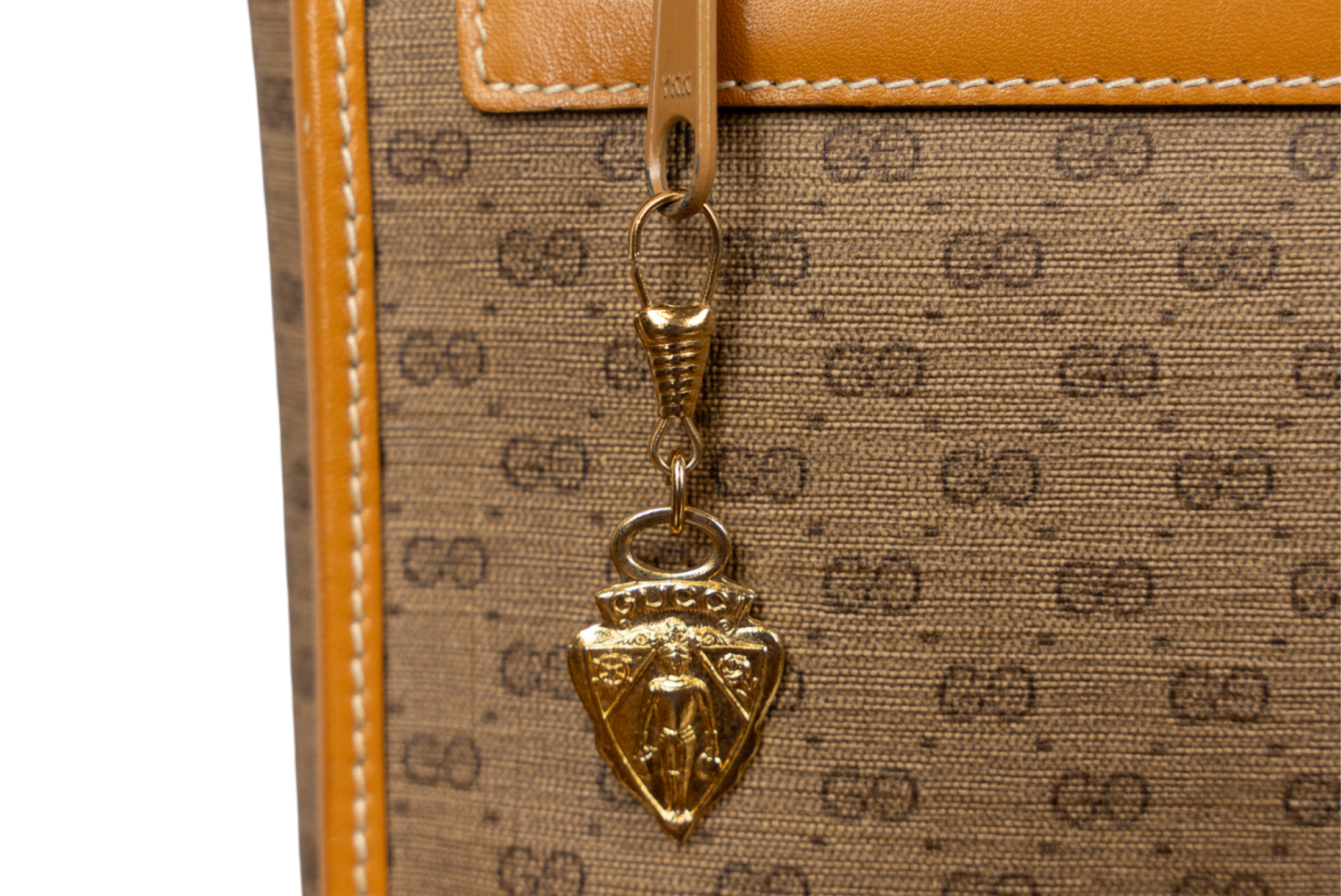 Gucci Noé Large Pouch